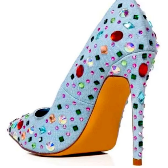New Azalea Wang
Camellia Denim Colorful Crystal Pumps - Picture 4 of 13